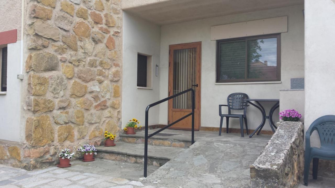 Casa Rural Las Tuyas En Segovia Palazuelos de Eresma Esterno foto