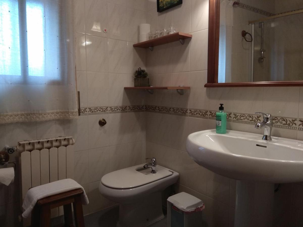 Casa Rural Las Tuyas En Segovia Palazuelos de Eresma Esterno foto