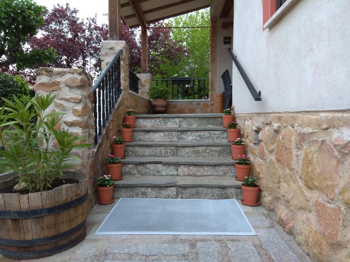 Casa Rural Las Tuyas En Segovia Palazuelos de Eresma Esterno foto